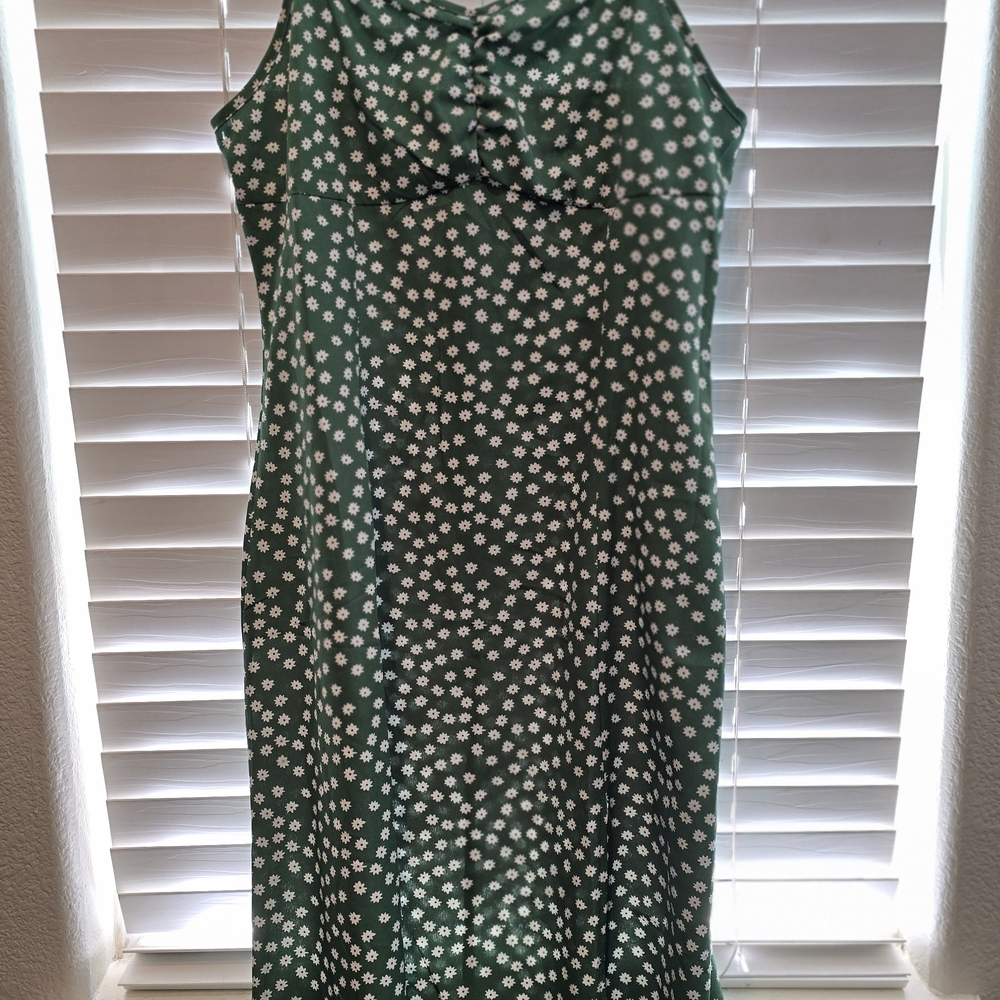 SHEIN‎ Green Daisy-Print Maxi Dress